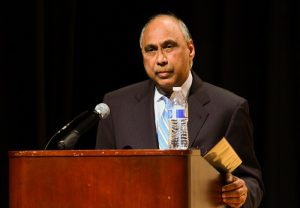 Frank-Islam-delivering-keynote-address